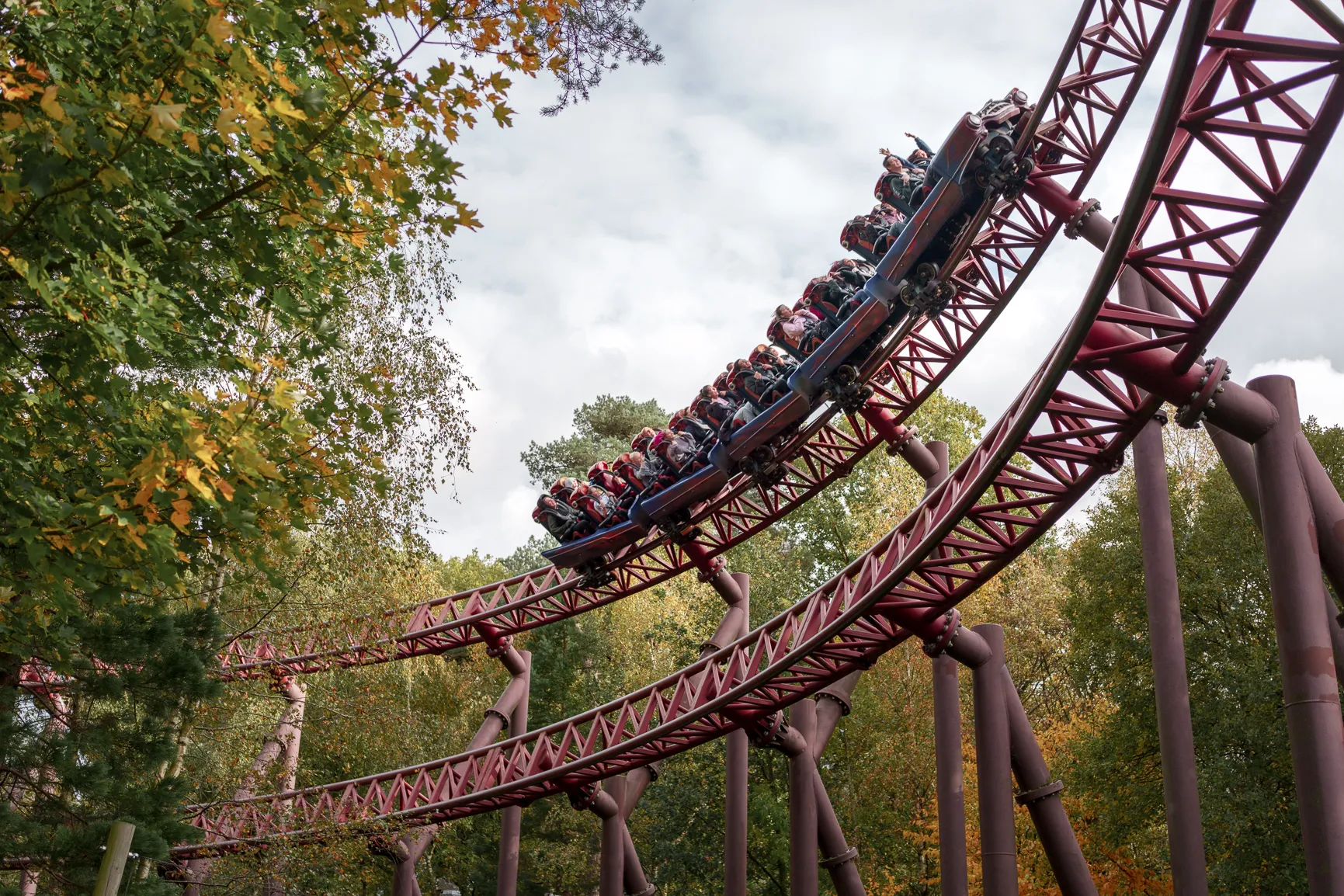 Rides, performers and autumn landscapes at Alton Towers
